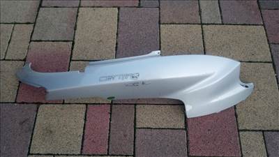 Malaguti Centro 160 ie jobb ülés alatti idom