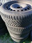  5x110 lyukosztású 16" Opel lemezfelni, rajta 205/55R16 Dunlop téli gumi 