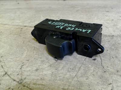 MITSUBISHI LANCER 04.06.01-07.05.30 Jobb hátsó ablakemelő kapcsoló