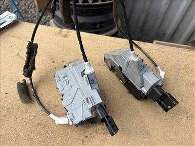 Citroën Berlingo II HDi 90 tolóajtó ajtózár 