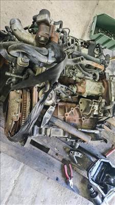 Nissan 2.2 D hengerfej 