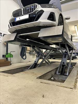 4200kg ollós emelő 