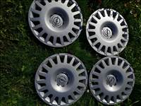  5x110 lyukosztású 15" használt lemezfelni, rajta 195/65 használt Uniroyal téli gumi gumi 