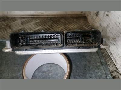 Volkswagen Sharan I Motorvezérlő *130417* 0281010630 038906019et