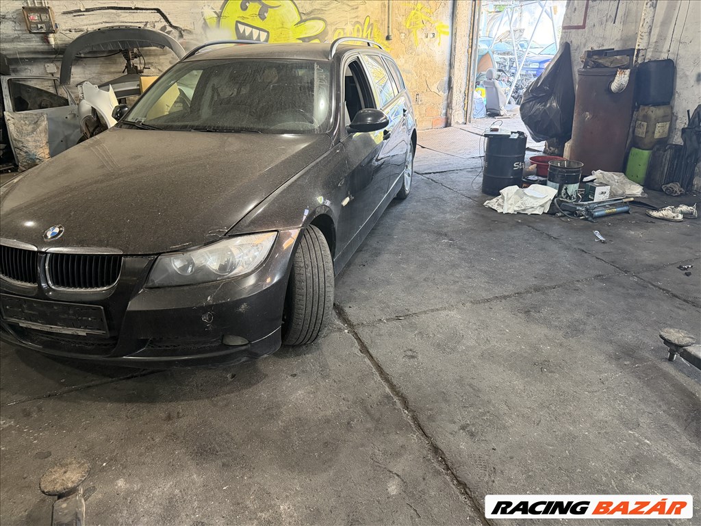 BMW 320 (E90, E91, E92, E93) bontott alkatrészei 2. kép