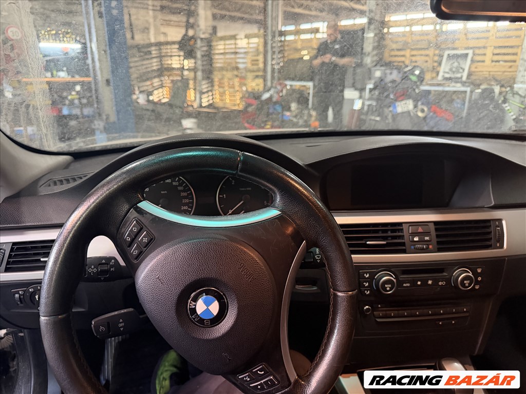 BMW 320 (E90, E91, E92, E93) bontott alkatrészei 4. kép