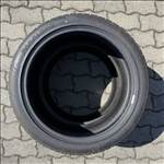  235/4018" újszerű nyári gumi gumi