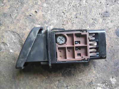 Mazda E 2200 elakadás jelző kapcsoló 