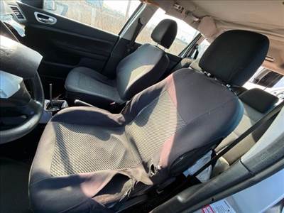 Peugeot 307 Bal első Fejtámla *156597*