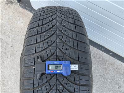 215/65R16 Good-Year 4 évszakos gumi 2db szinte újszerű állapotban eladó!