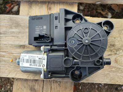 Renault Grand Scénic III jobb hátsó ablakemelő motor  827303178r 0130822516
