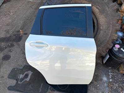 NISSAN NOTE Jobb hátsó Ajtó (Részeivel)