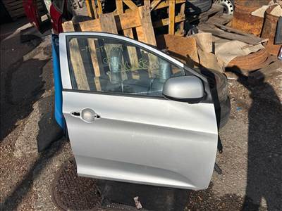 KIA PICANTO (TA) Jobb első Ajtó (Részeivel)