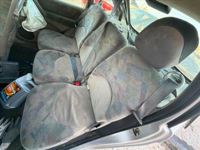 Citroën Xsara Picasso Hátsó középső Ülés *158802*