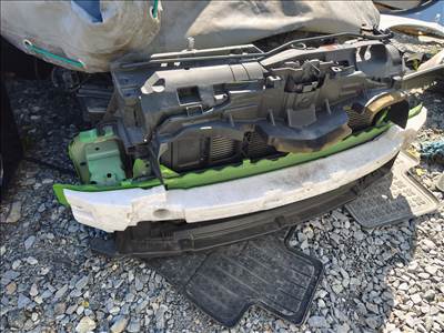 Mazda 2 (DY) homlokfal 