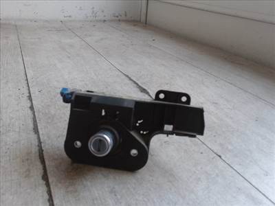 OPEL CORSA C 00-06 Csomagtérajtó dugózár