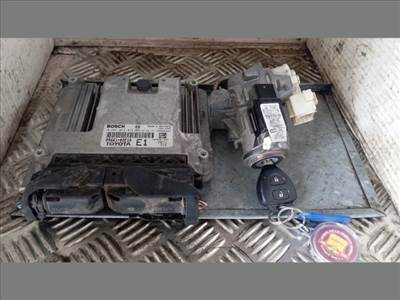 Toyota Corolla (E140/150) Motorvezérlő *154481* bosch-0281013413 8966102e10