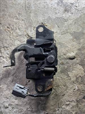 Mazda 3 (BM) MAZDA 3 (BM) Motorháztető Zárszerkezet B45C56620A