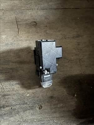 Audi Gyújtás kapcsoló kulccsal együtt 8K0 909 131 D