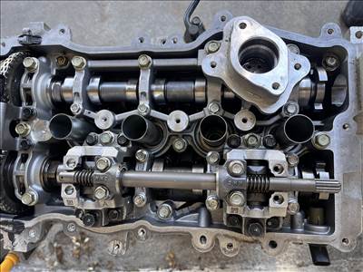 Kia ceed 1.5 t gdi 160 le komplett hengerfej 