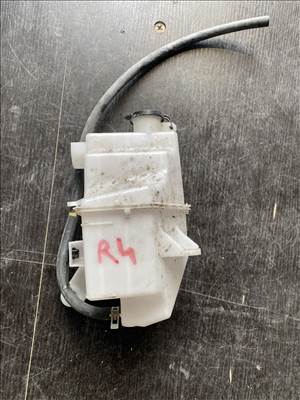 Toyota RAV4 (XA50) Tartály