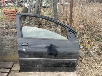 Peugeot 107 jobb első ajtó 
