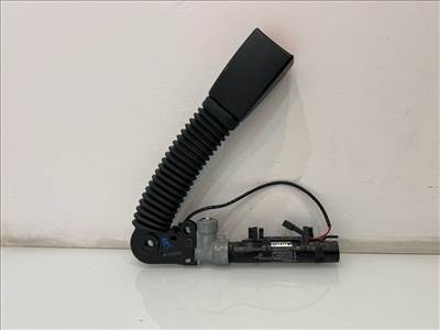 BMW F01 F02 F07 F10 F11 Bal első övfeszítő  9115305 7328841