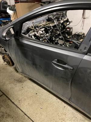 Honda Civic IX Bal első ajtó