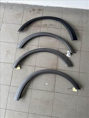 Volvo C30 R Design sárvédő díszlécek