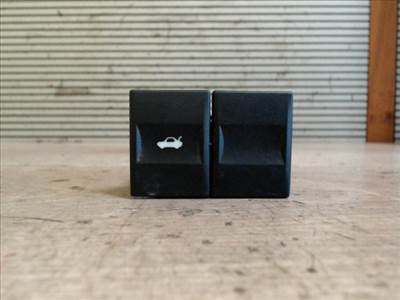 FORD MONDEO 01-07 Csomagtér ajtókapcsoló 