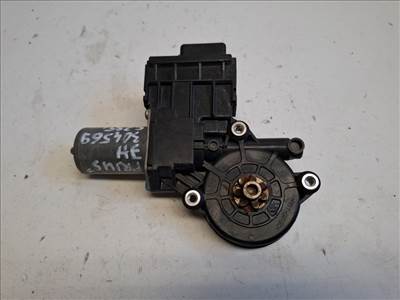 Toyota Prius Plus jobb hátsó ablakemelő motor 8571047160