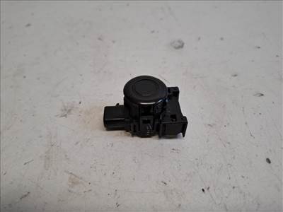 Mazda CX-3 hátsó PDC KD4767UC1