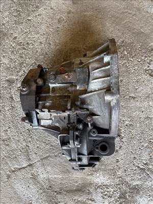 Opel vivaro , Trafic 2.0 dci sebességváltó  pf6010