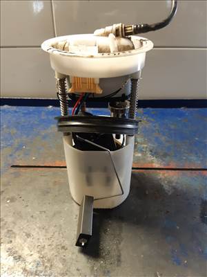 Ford S-Max Üzemanyag Szintjelző