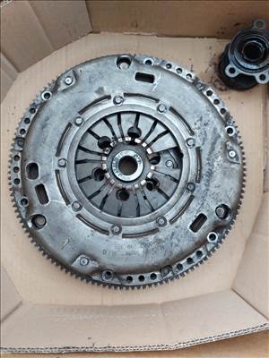 Volkswagen Golf IV 1.9 TDI Kettős tömegű lendkerék kuplung szerkezettel