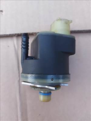 BMW 3-as sorozat E90, E91, E92, E93 üzemanyag fűtő, gázolaj előmelegítő. 318d, 320d, N47