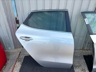 KIA CEED (JD) Jobb hátsó Ajtó (Részeivel)
