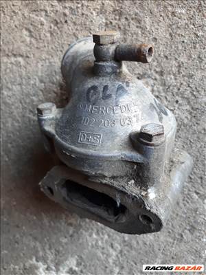 Mercedes 230 E (W123) termosztátház termosztáttal 102 203 03 74 1022030374