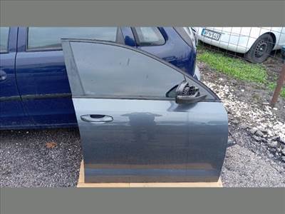 Skoda Octavia III Jobb első Ajtó (Részeivel) *1056*