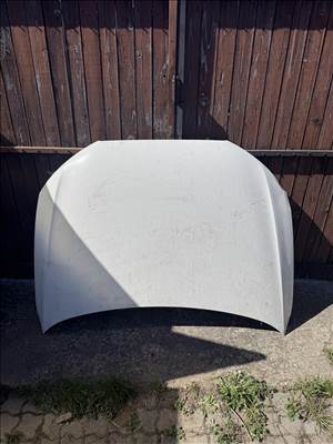 Audi Q3 (8U) motorháztető  8u0823155a