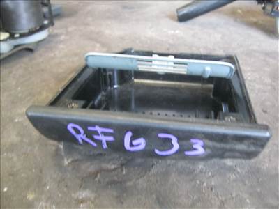 Mazda E 2200 hamutartó 