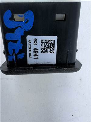 opel corsa e 2014- 2014-2019 usb csatlakozó   95224941