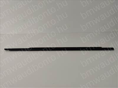 AUDI A4 B8 (8K2) Bal első ajtó vízlehúzó gumicsík (8K0837477)