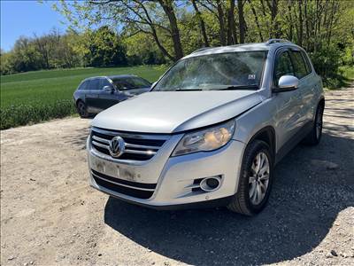 Volkswagen Tiguan I 2.0 TDI CBB LA7W bontott alkatrészei