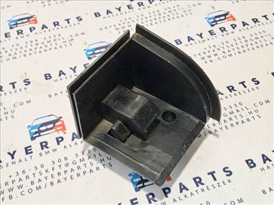 BMW E46 E39 E61 E83 X3 touring csomagtér rolós roló kalaptartó jobb hátsó tartó rögzítő konzol