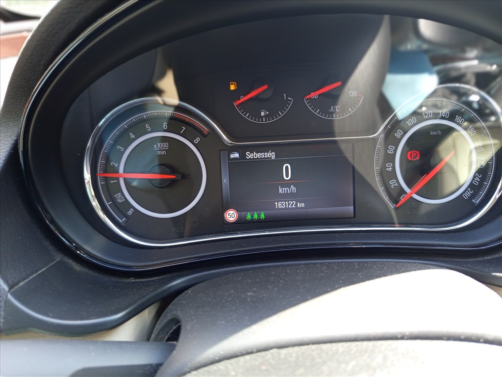 Eladó Opel Insignia 1.6 Turbo (1598 cm³, 170 PS) 9. kép