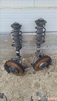 Audi Q3 (8U) Bal első futómű kompletten 