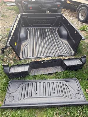 Isuzu D-Max III Plató bélés hátsó lökhárító 