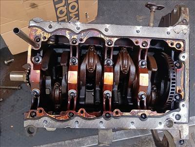 Opel Corsa D, Astra J, Meriva B 1.2i, 1,4i (A12XER, A14XER) főtengely