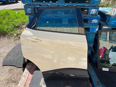  RENAULT CAPTUR Jobb hátsó Ajtó (Részeivel)